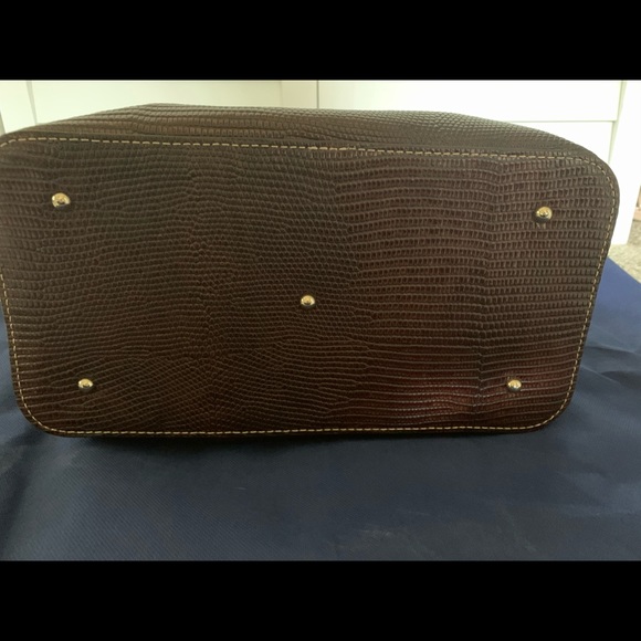 Dooney & Bourke large Barlow embossed tote - Picture 12 of 12